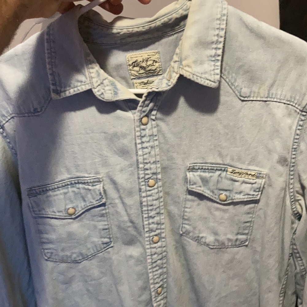 Button up - Picture 4 of 4